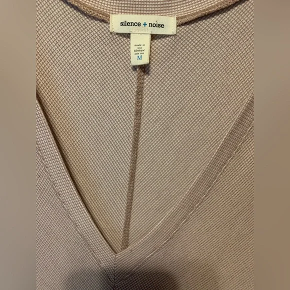 Silence+Noise Urban Outfitters Maxi Dress; Muted Salmon Color - Picture 3 of 3